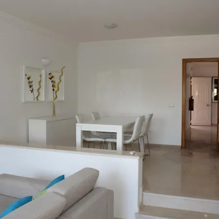 V2 X Casa de Férias *